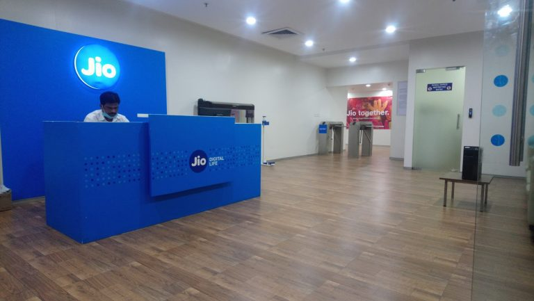 Jio Freshers Hiring 2026 | Graduate Engineer Trainee – Network | Mumbai – Apply Now